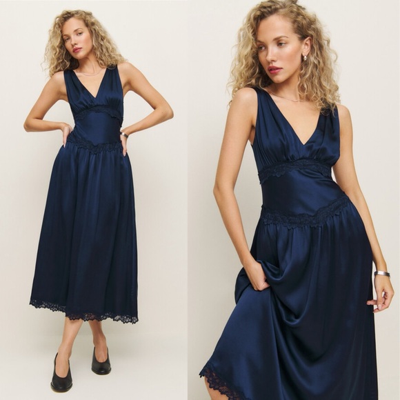 Reformation Dresses & Skirts - Reformation Stasia Dress in Navy, NWT size 10!